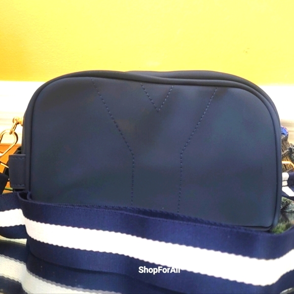 Yves Saint Laurent beauty case convertible in shoulder bag - Picture 4 of 13